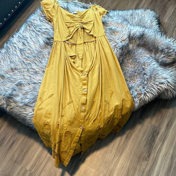 Zara dress - Picture 1 of 4